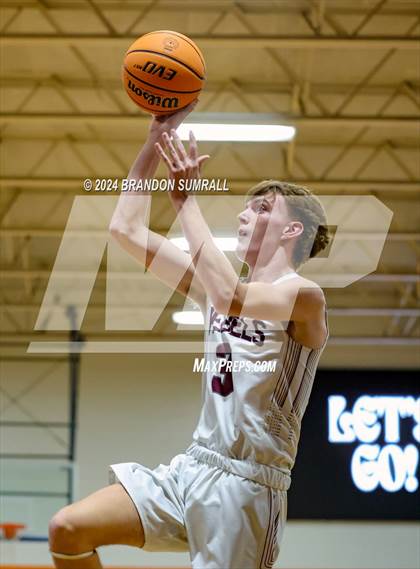 Thumbnail 1 in Chilton County vs Thorsby (Chilton County Tournament) photogallery.