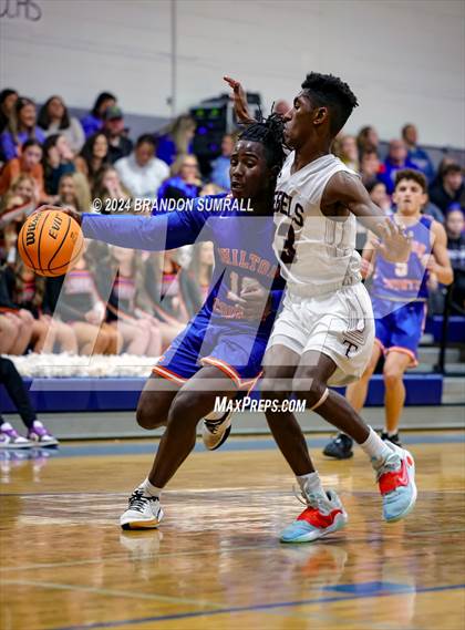 Thumbnail 3 in Chilton County vs Thorsby (Chilton County Tournament) photogallery.
