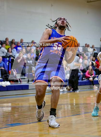 Thumbnail 2 in Chilton County vs Thorsby (Chilton County Tournament) photogallery.