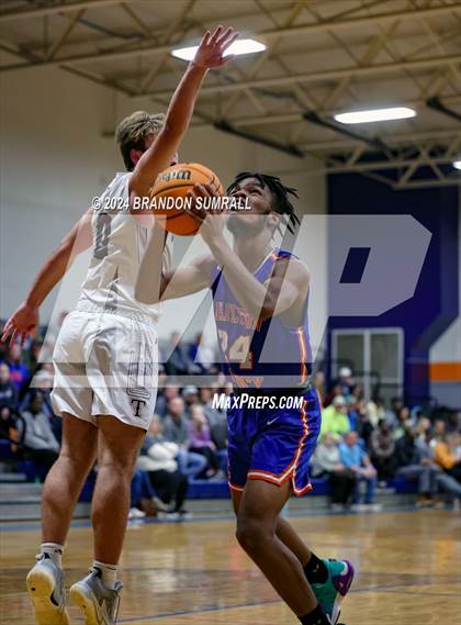 Thumbnail 1 in Chilton County vs Thorsby (Chilton County Tournament) photogallery.