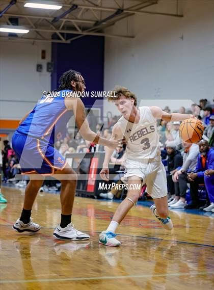Thumbnail 1 in Chilton County vs Thorsby (Chilton County Tournament) photogallery.