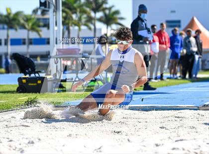 Thumbnail 1 in IMG Academy Invitational (Field Events) photogallery.