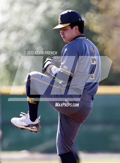 Thumbnail 1 in Crean Lutheran vs. Dakota Ridge (Coach Bob Invitational) photogallery.