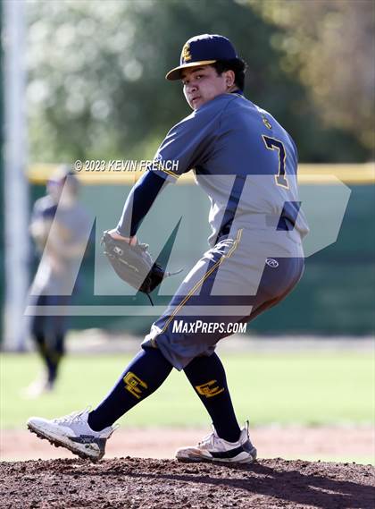 Thumbnail 3 in Crean Lutheran vs. Dakota Ridge (Coach Bob Invitational) photogallery.