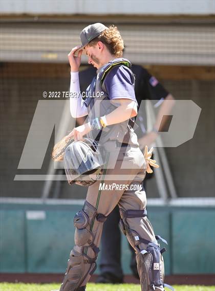 Thumbnail 1 in Syracuse vs. Kearns (UHSAA 6A Regionals Game 2) photogallery.