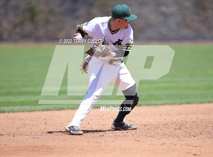 Thumbnail 3 in Syracuse vs. Kearns (UHSAA 6A Regionals Game 2) photogallery.