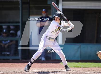 Thumbnail 1 in Syracuse vs. Kearns (UHSAA 6A Regionals Game 2) photogallery.