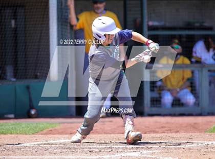Thumbnail 2 in Syracuse vs. Kearns (UHSAA 6A Regionals Game 2) photogallery.