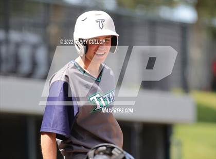 Thumbnail 2 in Syracuse vs. Kearns (UHSAA 6A Regionals Game 2) photogallery.