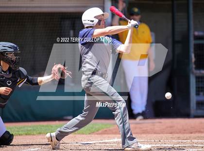 Thumbnail 1 in Syracuse vs. Kearns (UHSAA 6A Regionals Game 2) photogallery.