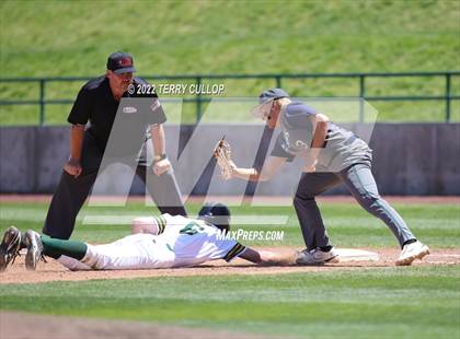 Thumbnail 1 in Syracuse vs. Kearns (UHSAA 6A Regionals Game 2) photogallery.