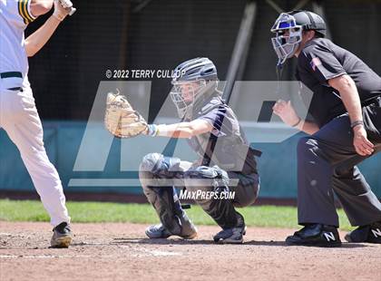 Thumbnail 1 in Syracuse vs. Kearns (UHSAA 6A Regionals Game 2) photogallery.
