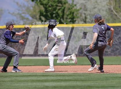 Thumbnail 3 in Syracuse vs. Kearns (UHSAA 6A Regionals Game 2) photogallery.