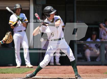 Thumbnail 2 in Syracuse vs. Kearns (UHSAA 6A Regionals Game 2) photogallery.
