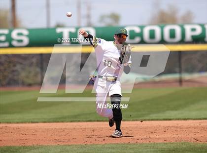 Thumbnail 3 in Syracuse vs. Kearns (UHSAA 6A Regionals Game 2) photogallery.