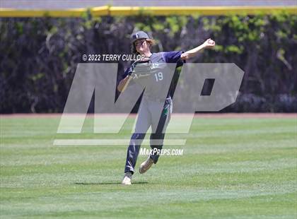 Thumbnail 2 in Syracuse vs. Kearns (UHSAA 6A Regionals Game 2) photogallery.