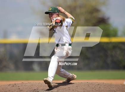 Thumbnail 2 in Syracuse vs. Kearns (UHSAA 6A Regionals Game 2) photogallery.