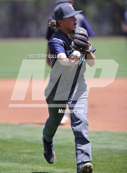 Thumbnail 2 in Syracuse vs. Kearns (UHSAA 6A Regionals Game 2) photogallery.