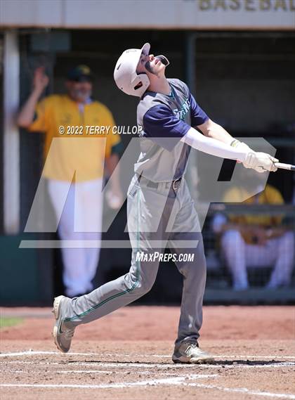 Thumbnail 2 in Syracuse vs. Kearns (UHSAA 6A Regionals Game 2) photogallery.