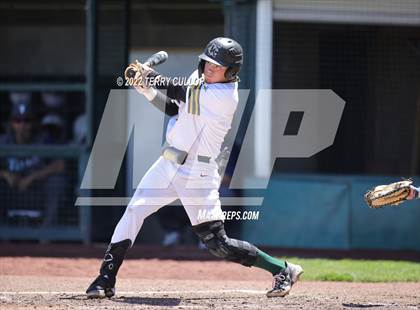 Thumbnail 3 in Syracuse vs. Kearns (UHSAA 6A Regionals Game 2) photogallery.