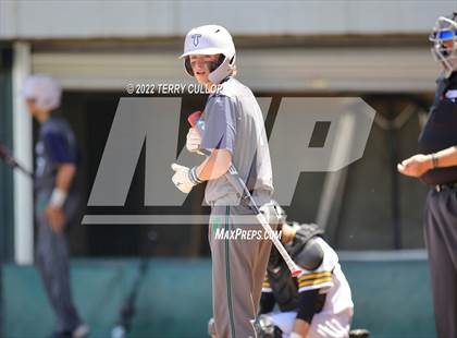 Thumbnail 3 in Syracuse vs. Kearns (UHSAA 6A Regionals Game 2) photogallery.