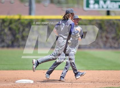 Thumbnail 3 in Syracuse vs. Kearns (UHSAA 6A Regionals Game 2) photogallery.