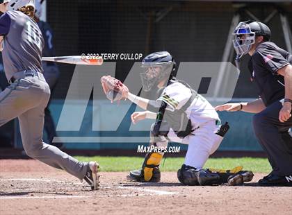 Thumbnail 3 in Syracuse vs. Kearns (UHSAA 6A Regionals Game 2) photogallery.