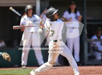 Thumbnail 2 in Syracuse vs. Kearns (UHSAA 6A Regionals Game 2) photogallery.
