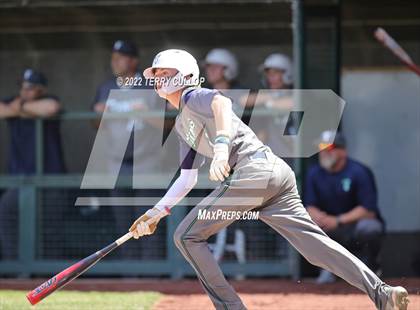 Thumbnail 3 in Syracuse vs. Kearns (UHSAA 6A Regionals Game 2) photogallery.