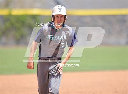 Thumbnail 1 in Syracuse vs. Kearns (UHSAA 6A Regionals Game 2) photogallery.