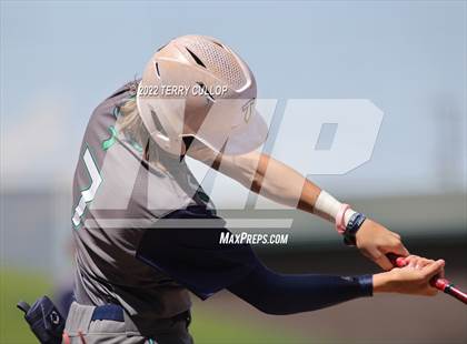 Thumbnail 2 in Syracuse vs. Kearns (UHSAA 6A Regionals Game 2) photogallery.