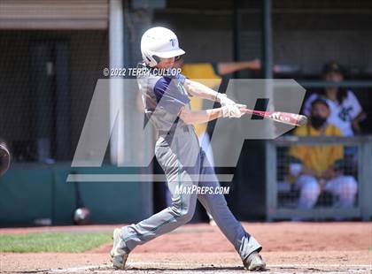 Thumbnail 1 in Syracuse vs. Kearns (UHSAA 6A Regionals Game 2) photogallery.