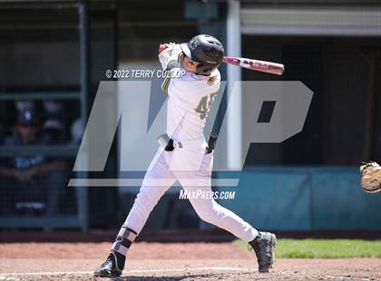 Thumbnail 3 in Syracuse vs. Kearns (UHSAA 6A Regionals Game 2) photogallery.
