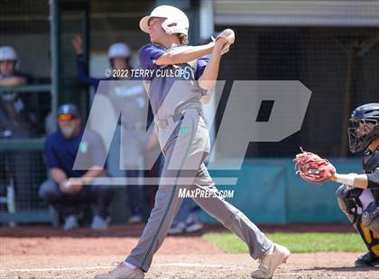 Thumbnail 2 in Syracuse vs. Kearns (UHSAA 6A Regionals Game 2) photogallery.