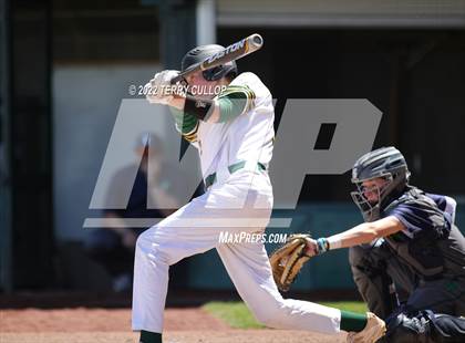 Thumbnail 2 in Syracuse vs. Kearns (UHSAA 6A Regionals Game 2) photogallery.