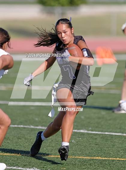 Thumbnail 3 in Irvine @ Portola photogallery.