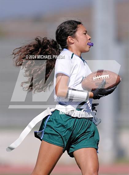 Thumbnail 1 in Irvine @ Portola photogallery.