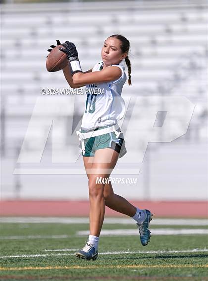 Thumbnail 1 in Irvine @ Portola photogallery.
