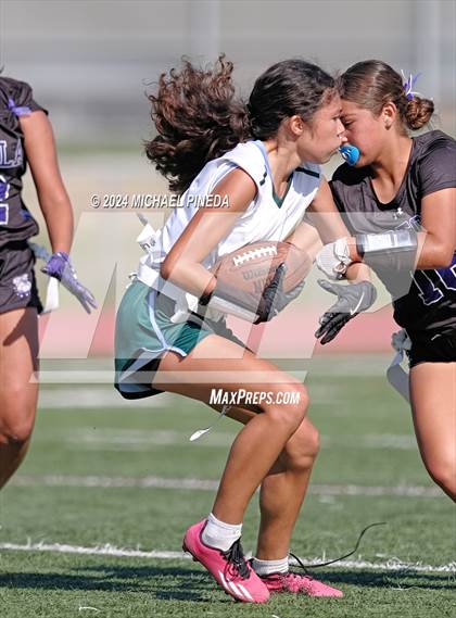Thumbnail 1 in Irvine @ Portola photogallery.