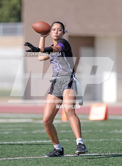 Thumbnail 1 in Irvine @ Portola photogallery.