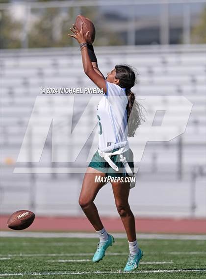 Thumbnail 3 in Irvine @ Portola photogallery.