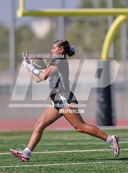 Thumbnail 3 in Irvine @ Portola photogallery.