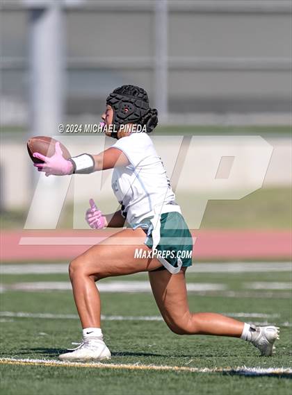Thumbnail 1 in Irvine @ Portola photogallery.
