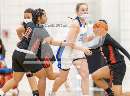 Thumbnail 1 in Lincoln High @ Lincoln East photogallery.