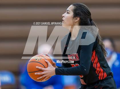 Thumbnail 1 in Lincoln High @ Lincoln East photogallery.