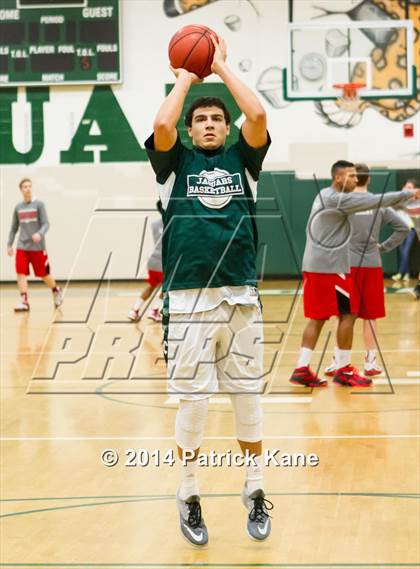 Thumbnail 3 in Mason vs. Falls Church (Joe Cascio Holiday Classic) photogallery.