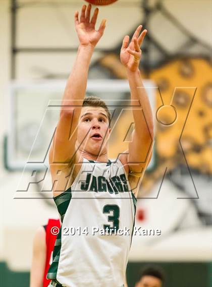 Thumbnail 2 in Mason vs. Falls Church (Joe Cascio Holiday Classic) photogallery.