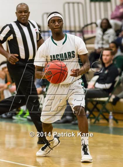 Thumbnail 2 in Mason vs. Falls Church (Joe Cascio Holiday Classic) photogallery.