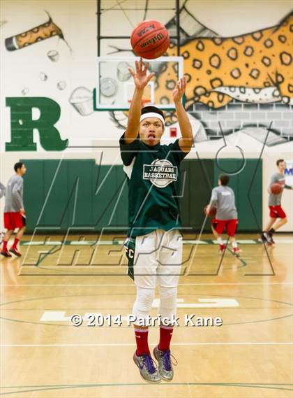 Thumbnail 2 in Mason vs. Falls Church (Joe Cascio Holiday Classic) photogallery.