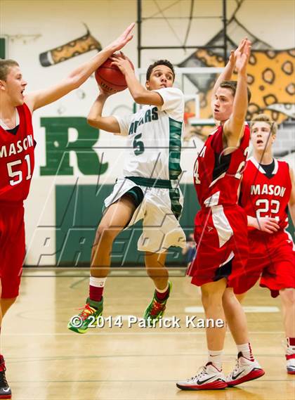 Thumbnail 2 in Mason vs. Falls Church (Joe Cascio Holiday Classic) photogallery.